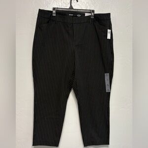 New with tags, womens size 20 old navy brand pants, #O1060